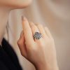 4bb361f6bacbab822ea9bd7db3fbc383-1.jpg Срібна каблучка Зебра