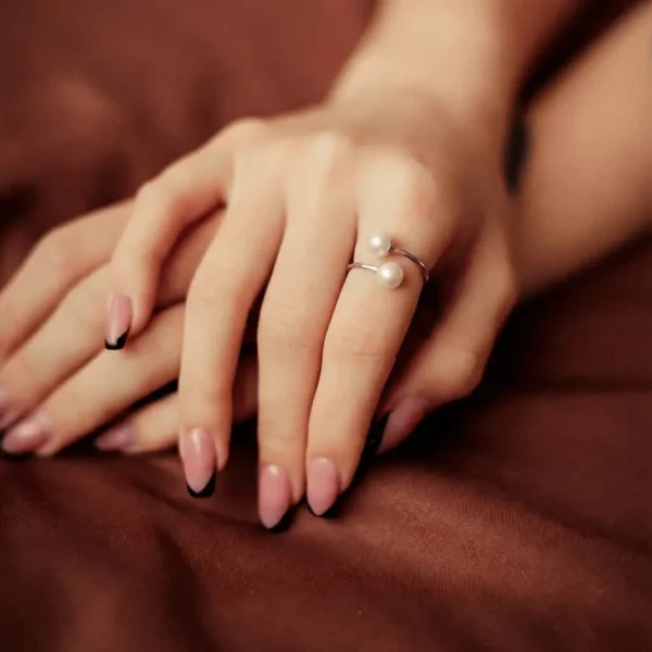 sribna_prykrasa_silva_jewelry_1234.webp Срібна каблучка Перлина