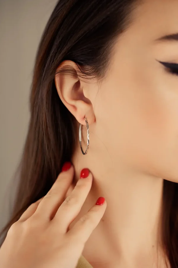 sribna_prykrasa_silva_jewelry_130.webp Сережки Конго з гранями 3.5см
