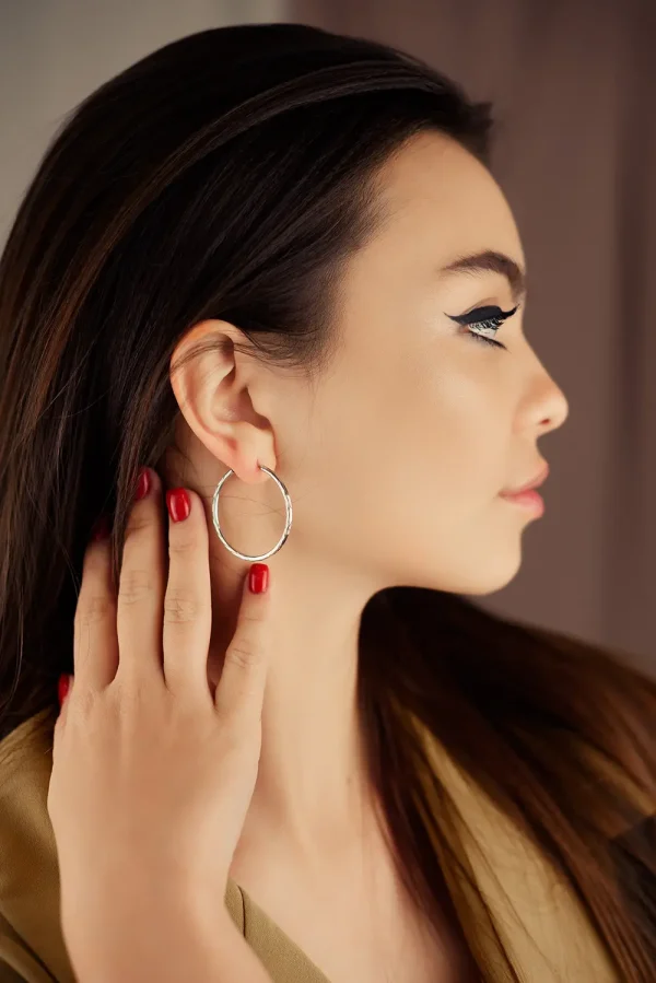 sribna_prykrasa_silva_jewelry_131.webp Сережки Конго з гранями 3.5см