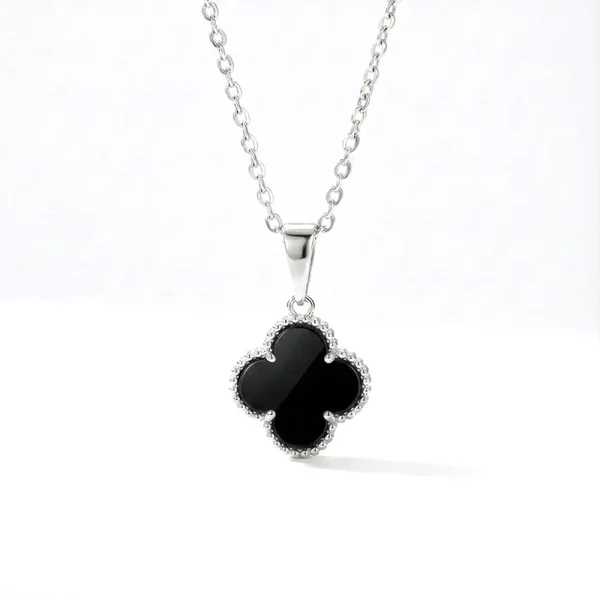 sribna_prykrasa_silva_jewelry_370.webp Срібна підвіска Конюшина з оніксом