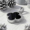 sribna_prykrasa_silva_jewelry_371.webp Срібна підвіска Конюшина з оніксом