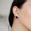 sribna_prykrasa_silva_jewelry_4-scaled-1.webp Срібні сережки-цвяшки Конюшина 15мм
