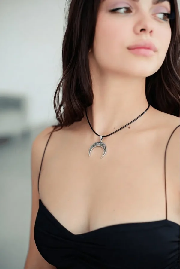 sribna_prykrasa_silva_jewelry_634.webp Срібна підвіска Лунниця орнамент